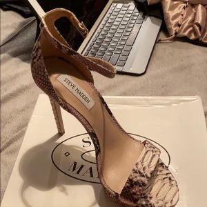 Steve Madden starlet snake heels